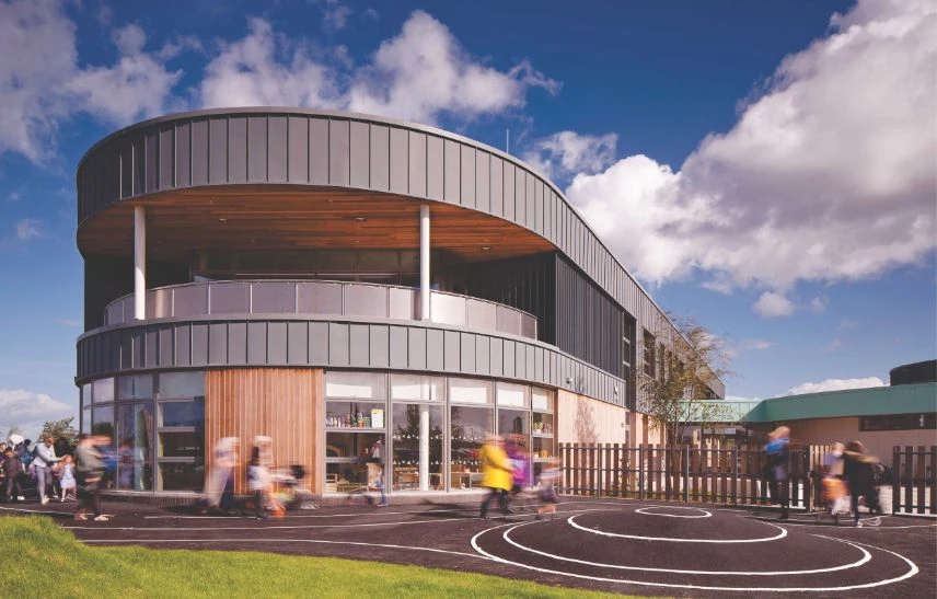 Maidenhill Primary School & Nursery – Learning Landscape with Sustainable Play in Newton Mearns, UK