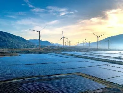 Inox Clean Energy Completes ₹5,000 Crore Acquisition of Vibrant Energy