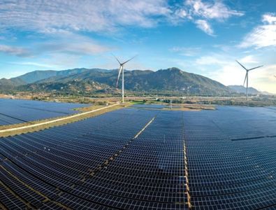 UP Leads Nation with Record 52,000 Rooftop Solar Installations Under PM Surya Ghar Scheme